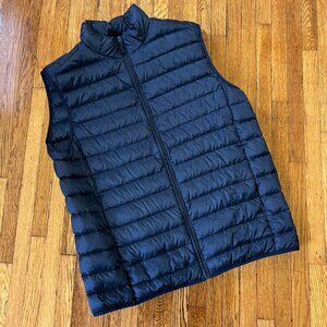 Uniqlo Ultra Light Down Navy Blue Quilted Packable Puffer Vest - Medium
